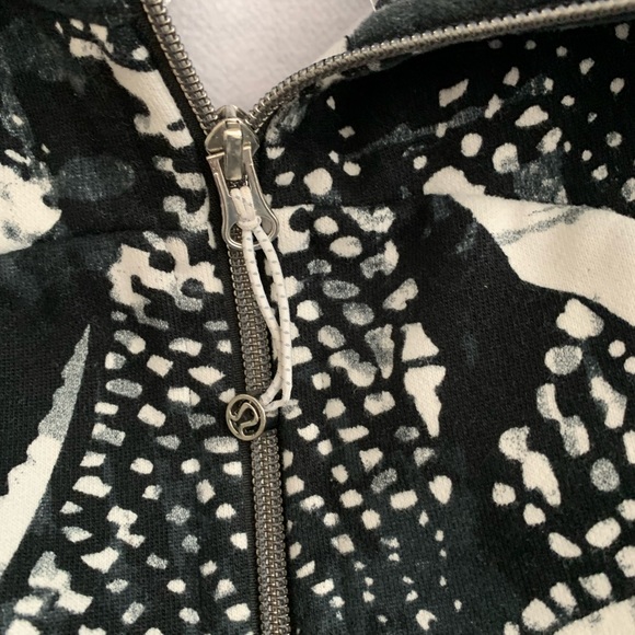 Lululemon Scuba Hoodie III Static Mist Black White - Picture 5 of 6